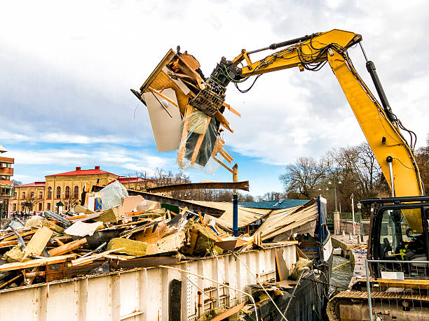 Best Construction Debris Removal  in Rochelle, IL